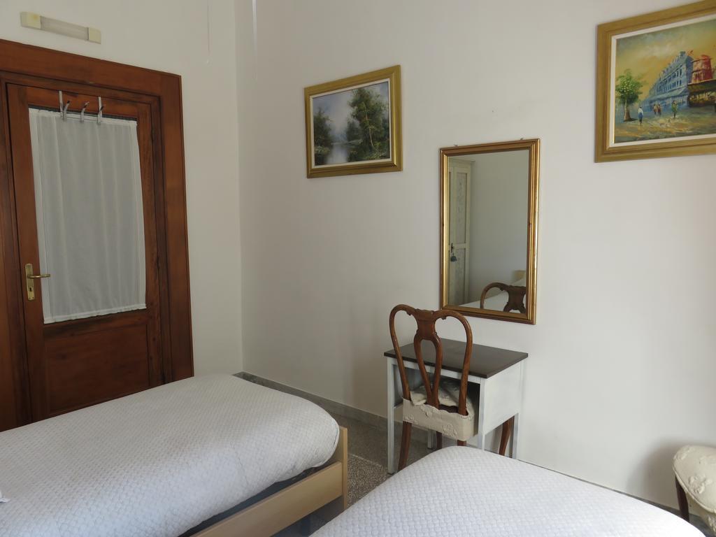 Rosy'S Hotell Neapel Exteriör bild