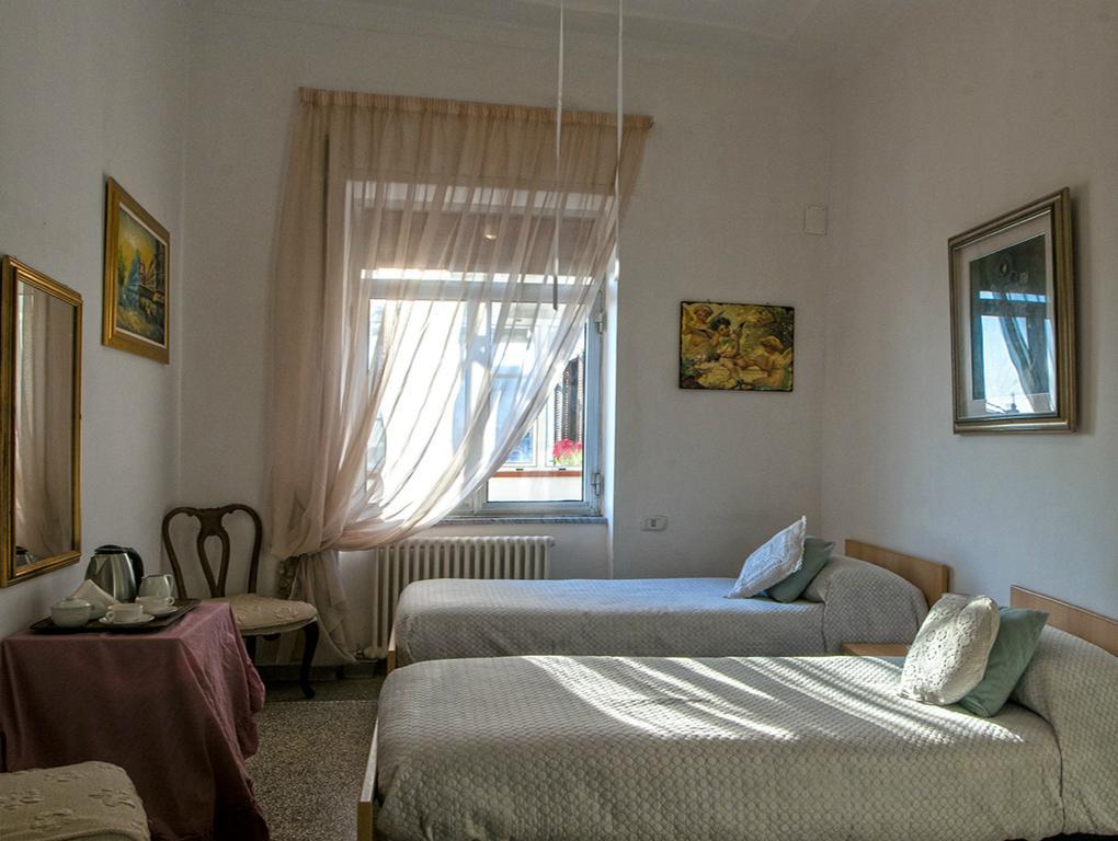 Rosy'S Hotell Neapel Exteriör bild